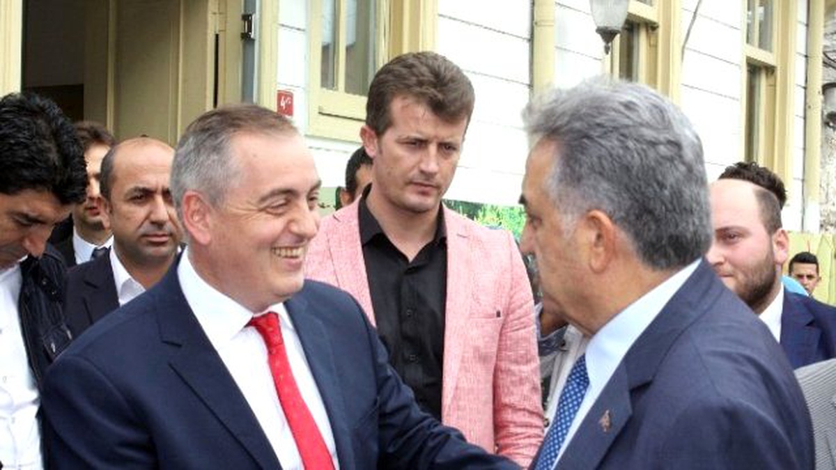 Hayati Yazıcı: "Hiç Kimseye Yazılarından veya Konuşmalarından Dolayı Şiddet Uygulanamaz"