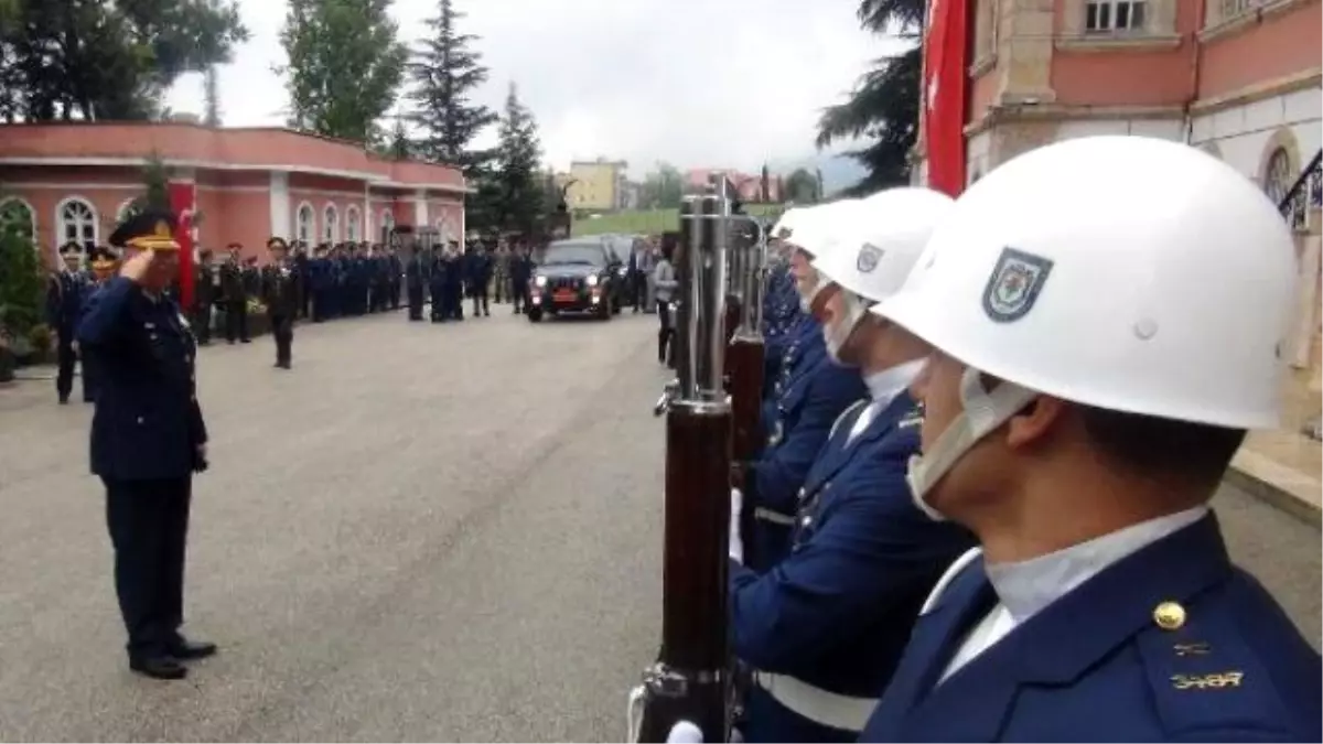 Işıklar Askeri Hava Lisesi\'nde Yeni Eğitim Öğretim Yılı Törenle Başladı