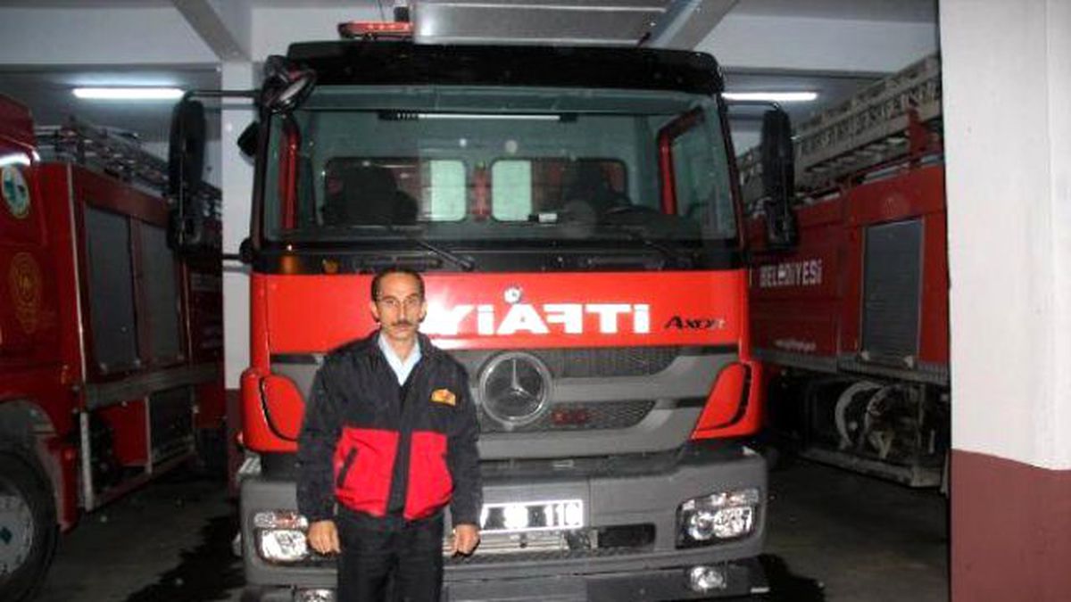 İtfaiyeci Parti Başkanı