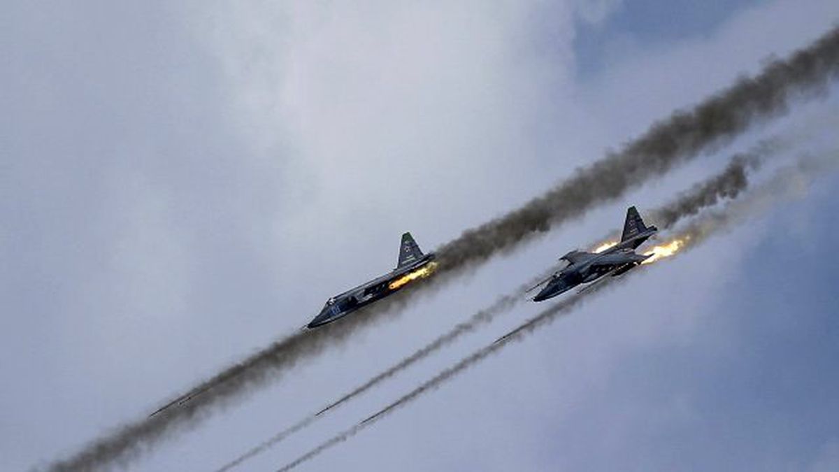 Rus Jetleri Suriye'deki El-Kaide Hedeflerini Bombalıyor