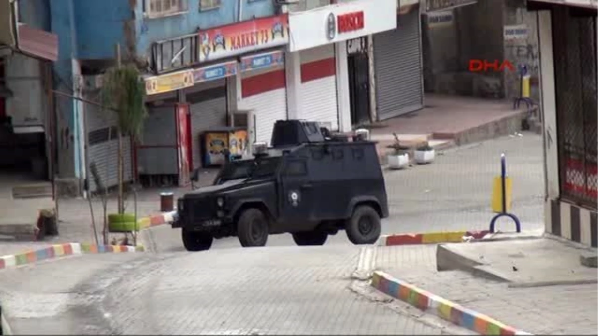 Şırnak\'ta Hendek Kapatma Operasyonunda Olaylar Çıktı: 9 Kişi Yaralandı