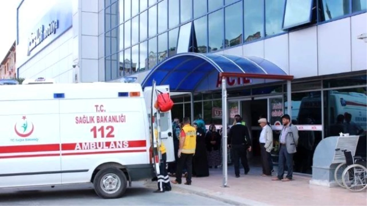 Yozgat\'ta İnşaattan Düşen 2 İşçi Yaralandı