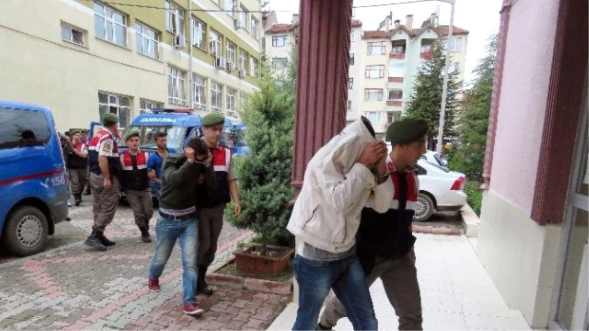 Beyşehir\'deki Uyuşturucu Operasyonunda 3 Tutuklama