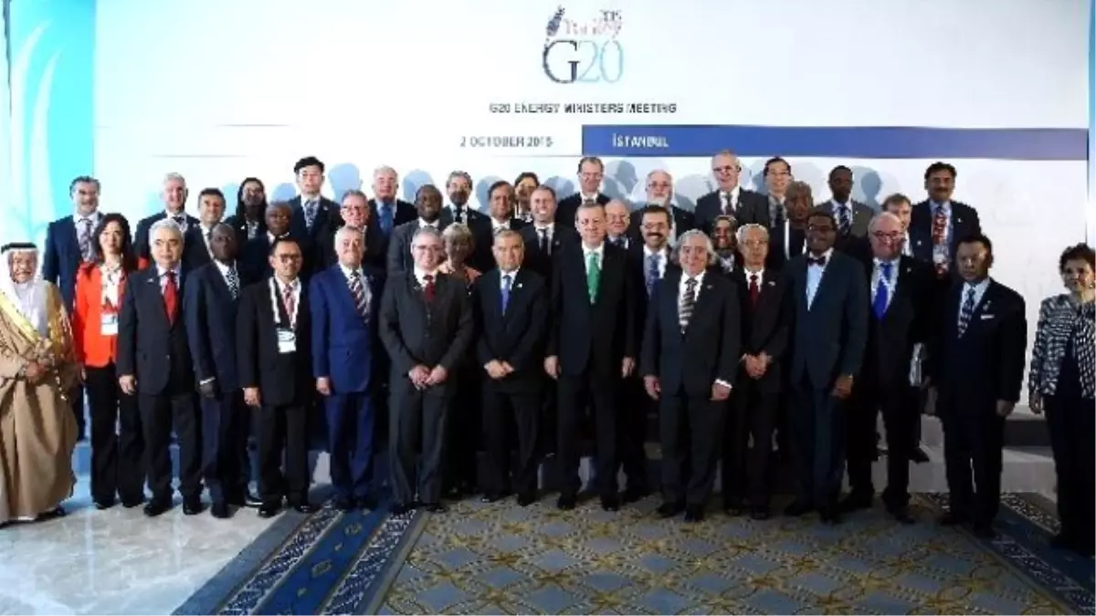 Cumhurbaşkanı Erdoğan: "Dünyada 1,3 Milyar İnsanın Elektrikten Mahrum Olması Vahimdir"