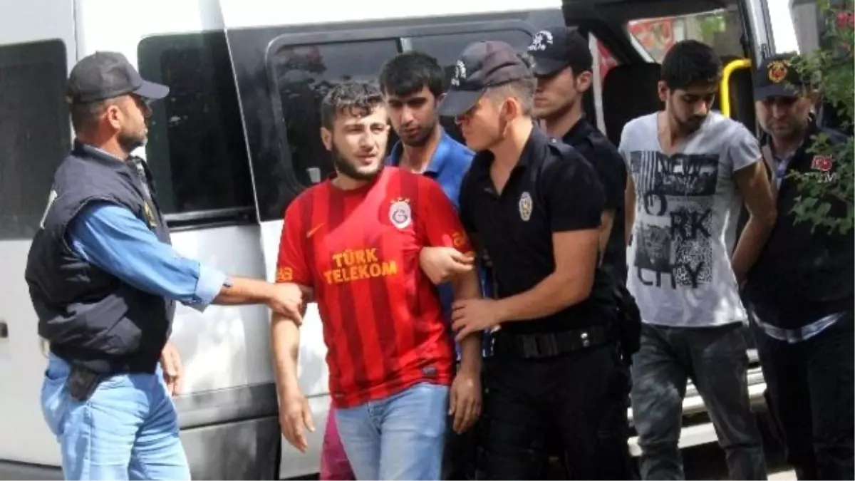 İki Polisin Şehit Edilmesi Olayında 14 Gözaltı