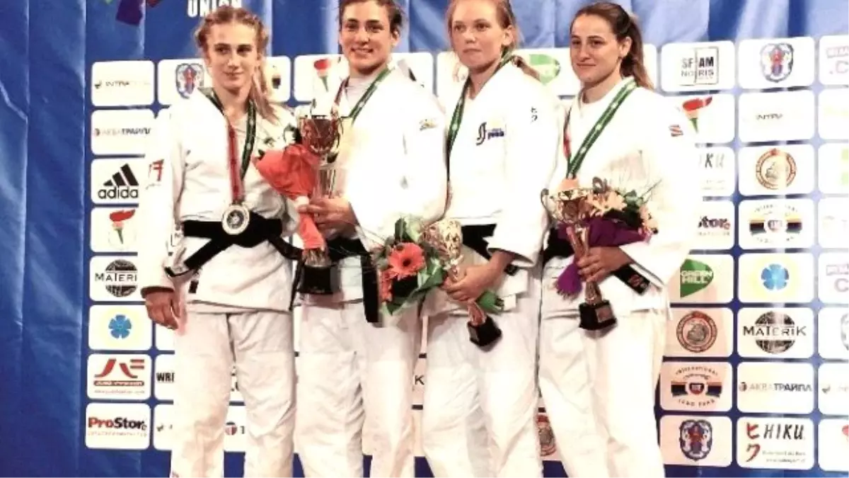 Judoda Büşra\'dan Özbekistan\'da Bronz Madalya