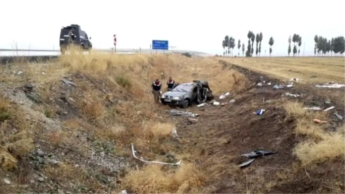 Kontrolden Çıkan Otomobil Şarampole Uçtu: 1 Ölü, 3 Yaralı