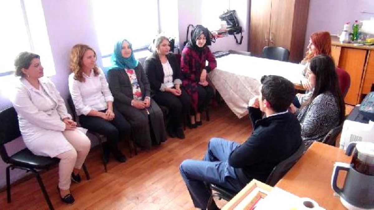 Köye Atanan Öğretmenler Köylülerle Tanıştı