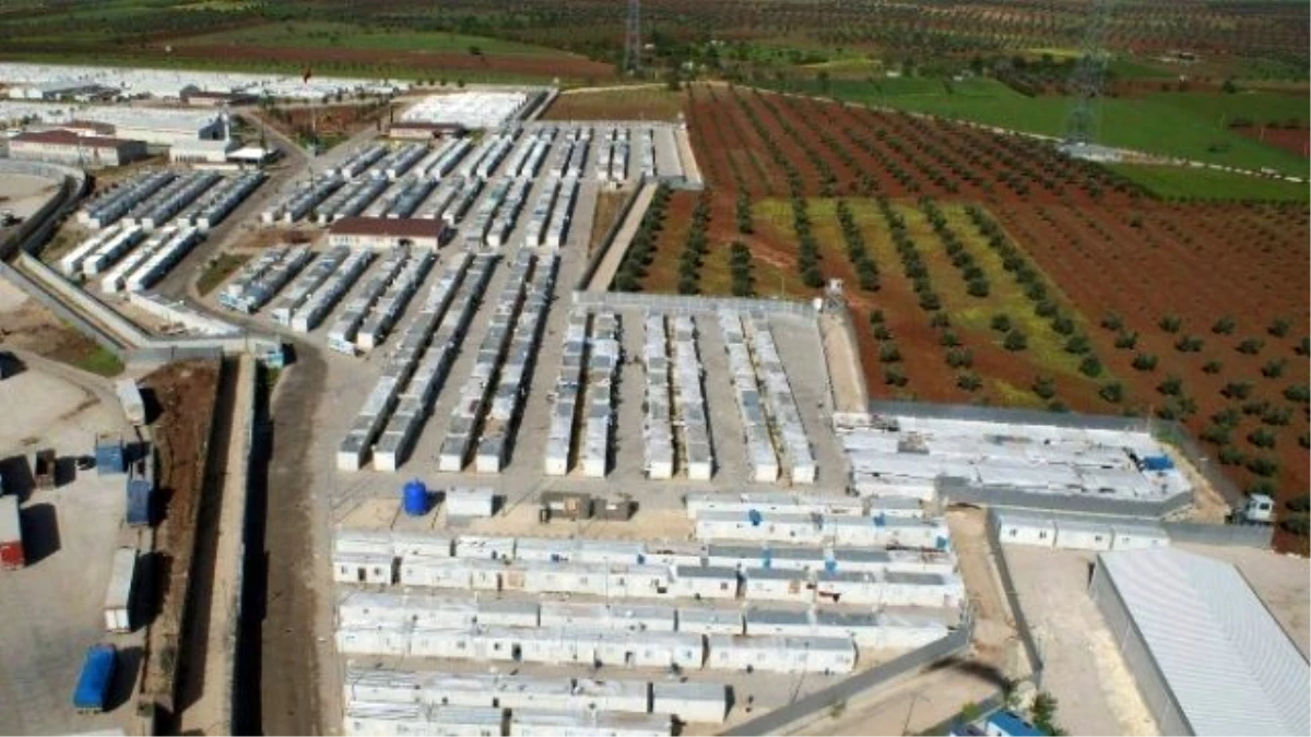 10 İlde Kurulan 25 Çadır ve Konteyner Kentte 258 Bin Suriyeli Barınıyor