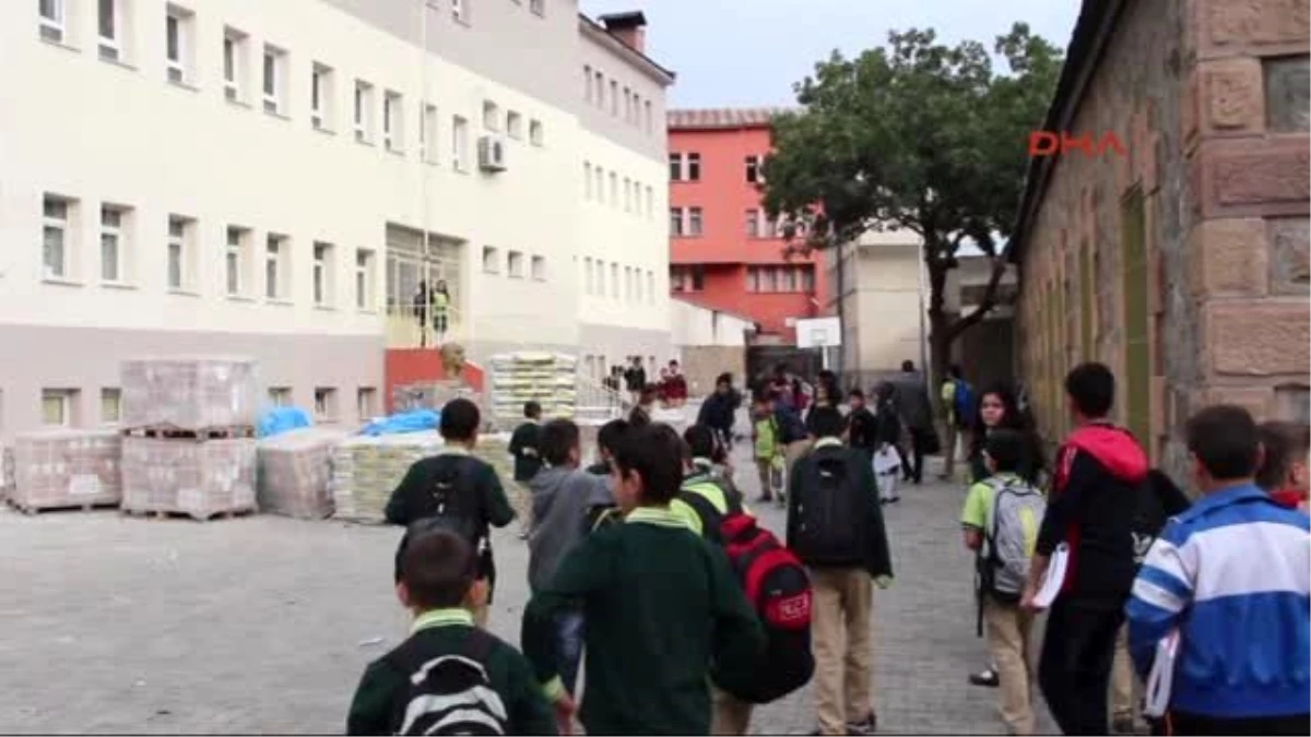 Erzurum Tadilata Alınan Okulun Öğrencileri Tuvalet Sorunu Yaşıyor