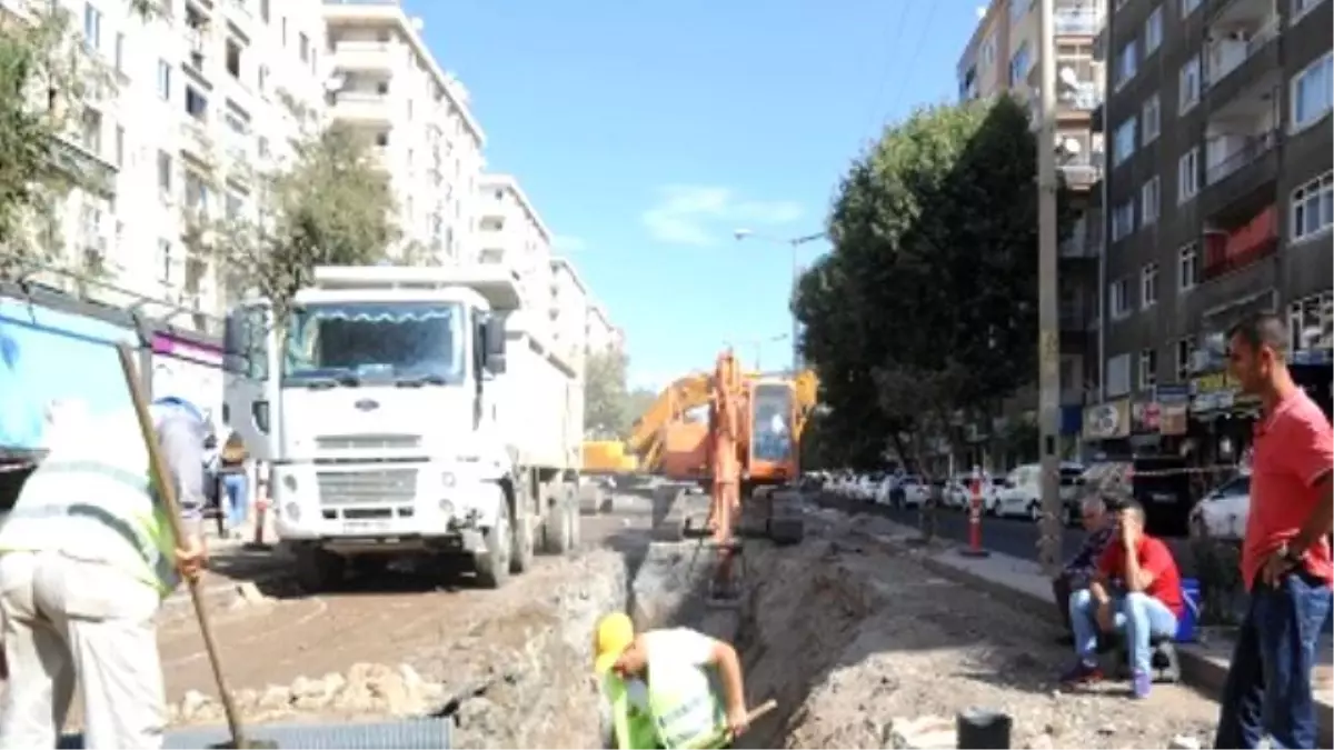 İstasyon Caddesi\'ndeki Çalışmalar 15 Ekim\'de Bitecek