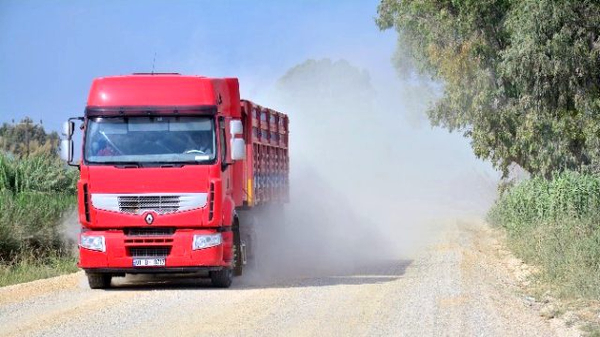 Yol Yaparken Fidanları Kuruttular