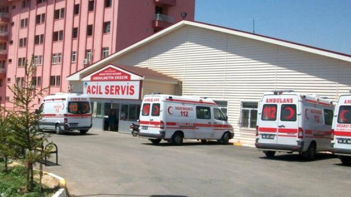 Aksaray\'da Trafik Kazası: 1 Ölü, 12 Yaralı