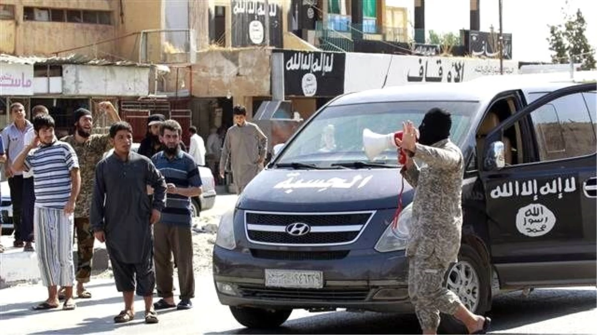 IŞİD Militanları Suriye\'deki Ailelerini Tahliye Ediyor