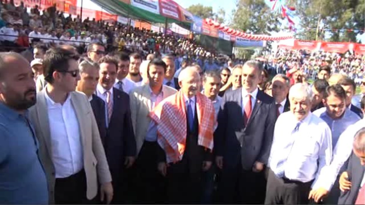 Kılıçdaroğlu, Aksu Belediyesi Yağlı Güreşleri\'nde