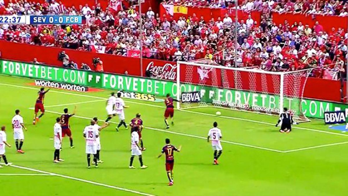 Neymar'ın Frikiğinde Top Kale Çizgisi Üzerinde Hareket Etti