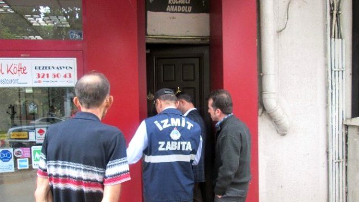 Sigara Yasağına Uymayan Kahvehaneye Kapatma Cezası