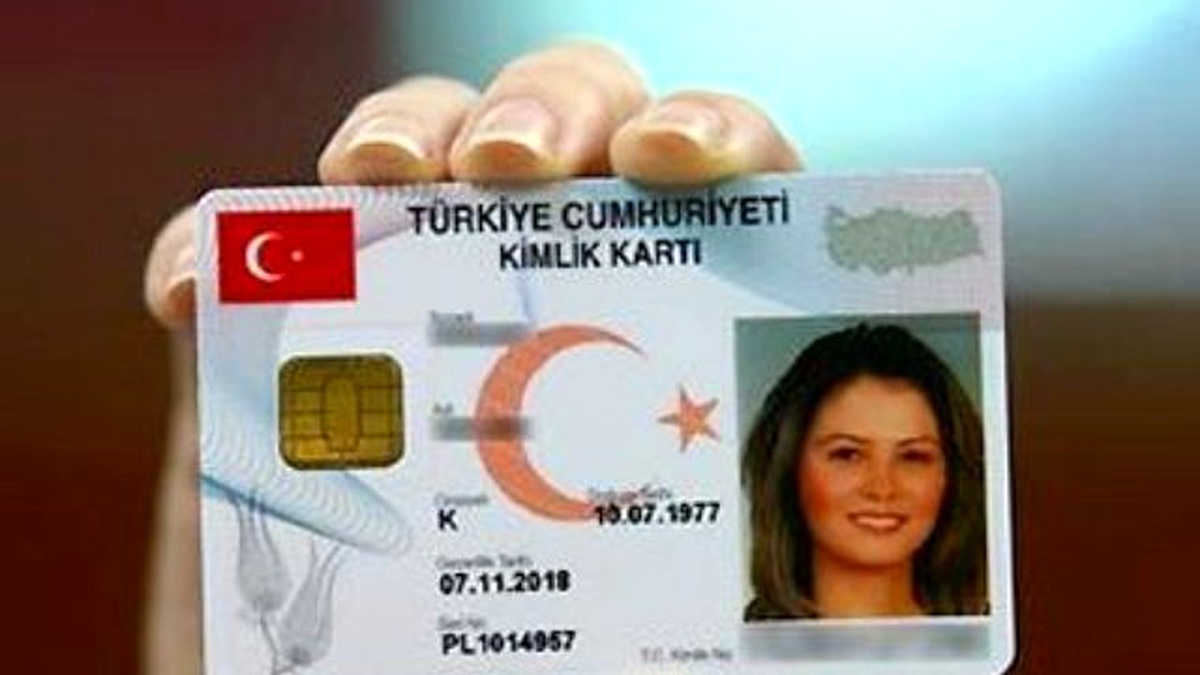 Yeni Kimlikler Yılsonu İtibariyle Dağıtılacak