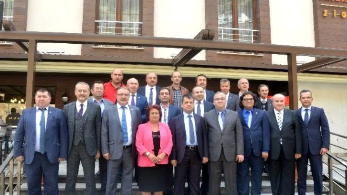4. Karadeniz Bölge Baro Başkanları Toplantısı Gümüşhane\'de Yapıldı