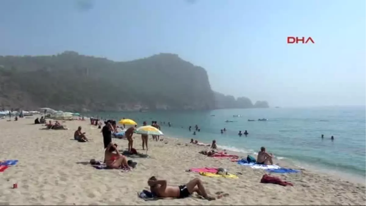 Alanya\'da Ekim Ayında Deniz Keyfi