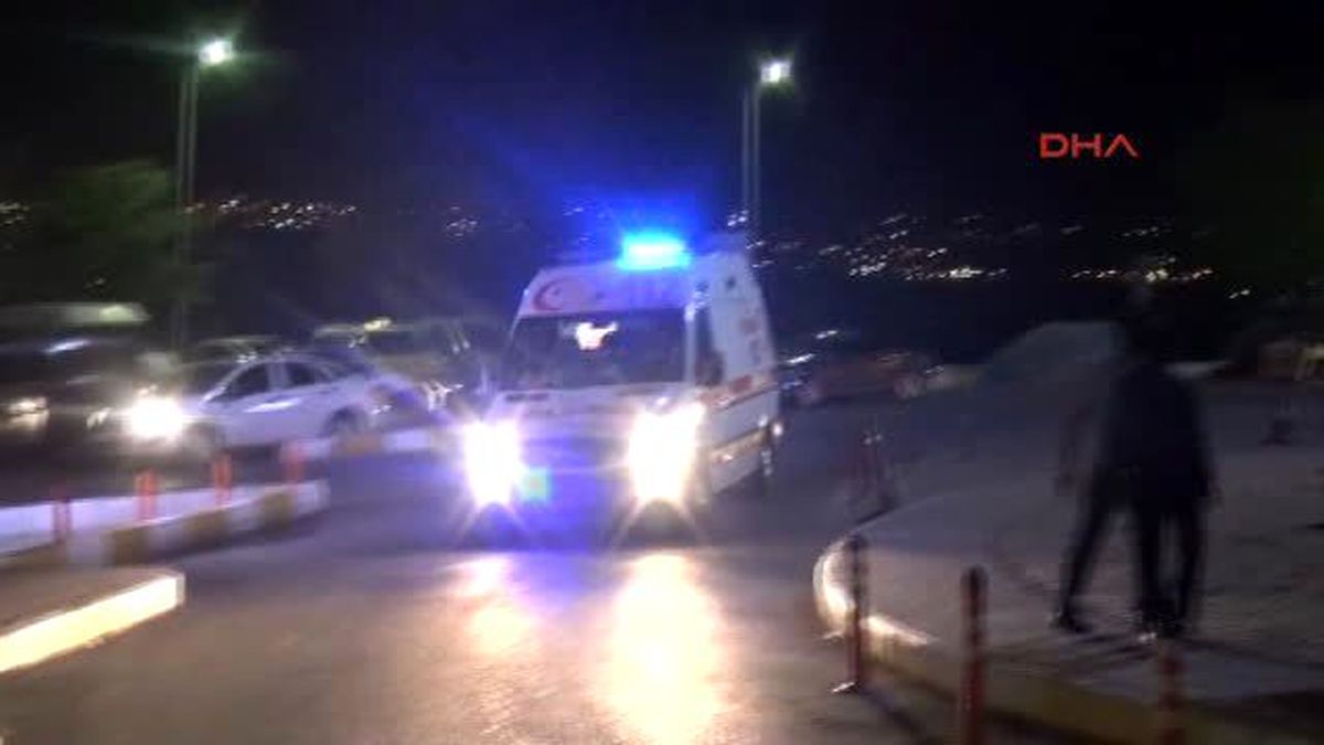 Diyarbakır\'da Askeri Araca Bombalı Saldırı