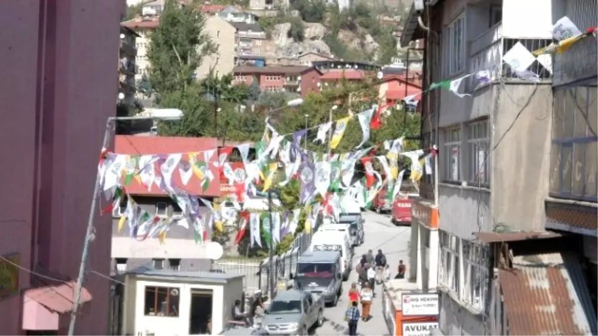 Hakkari\'de Seçim Heyecanı