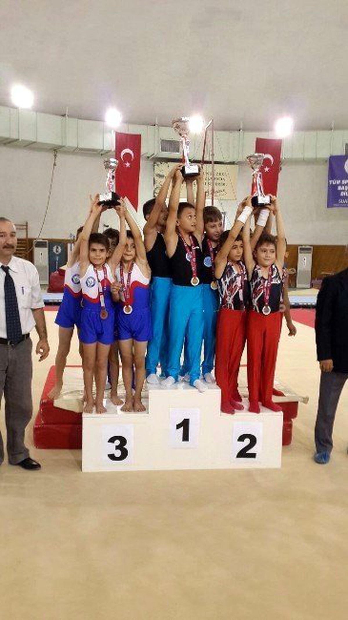 Nilüfer Belediyesporlu Cimnastikçilerden Çifte Derece