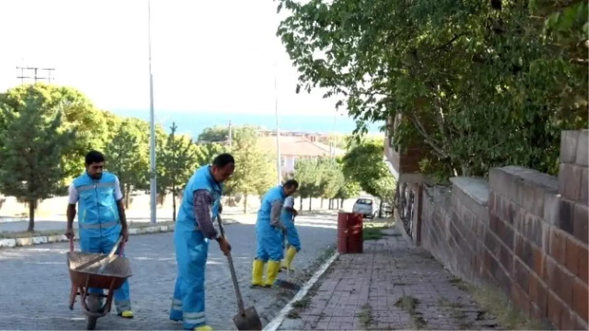 Ahlat Belediyesin Temizlik Çalışmaları