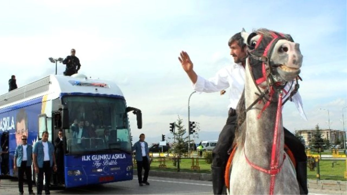 Başbakan Davutoğlu Erzurum\'da