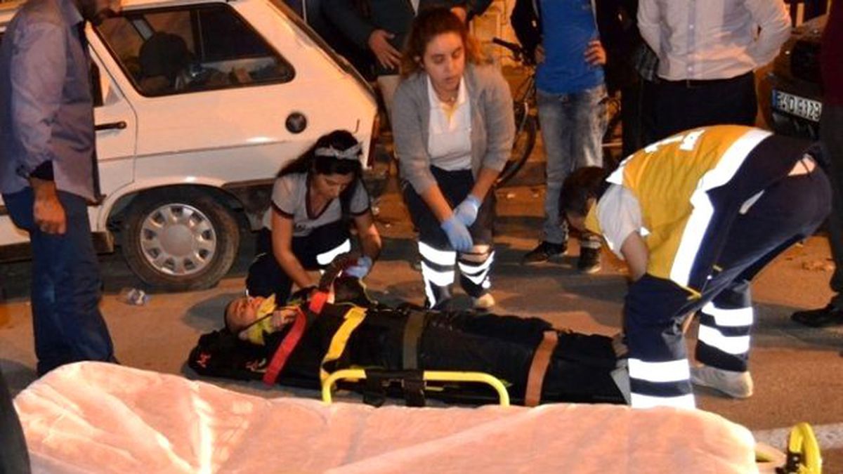 Bisikletten Düşen Genç Yaralandı