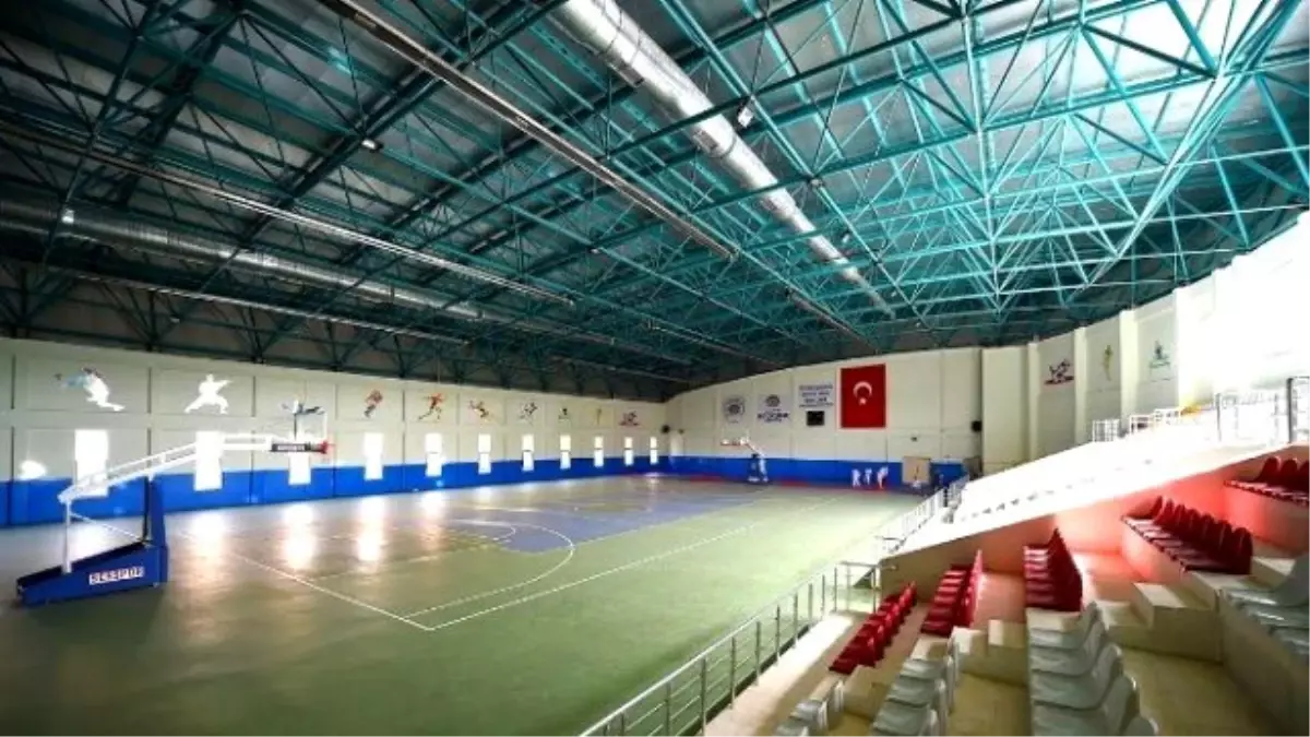 Kapalı Spor Salonu, 8 Ekim\'de Açılıyor