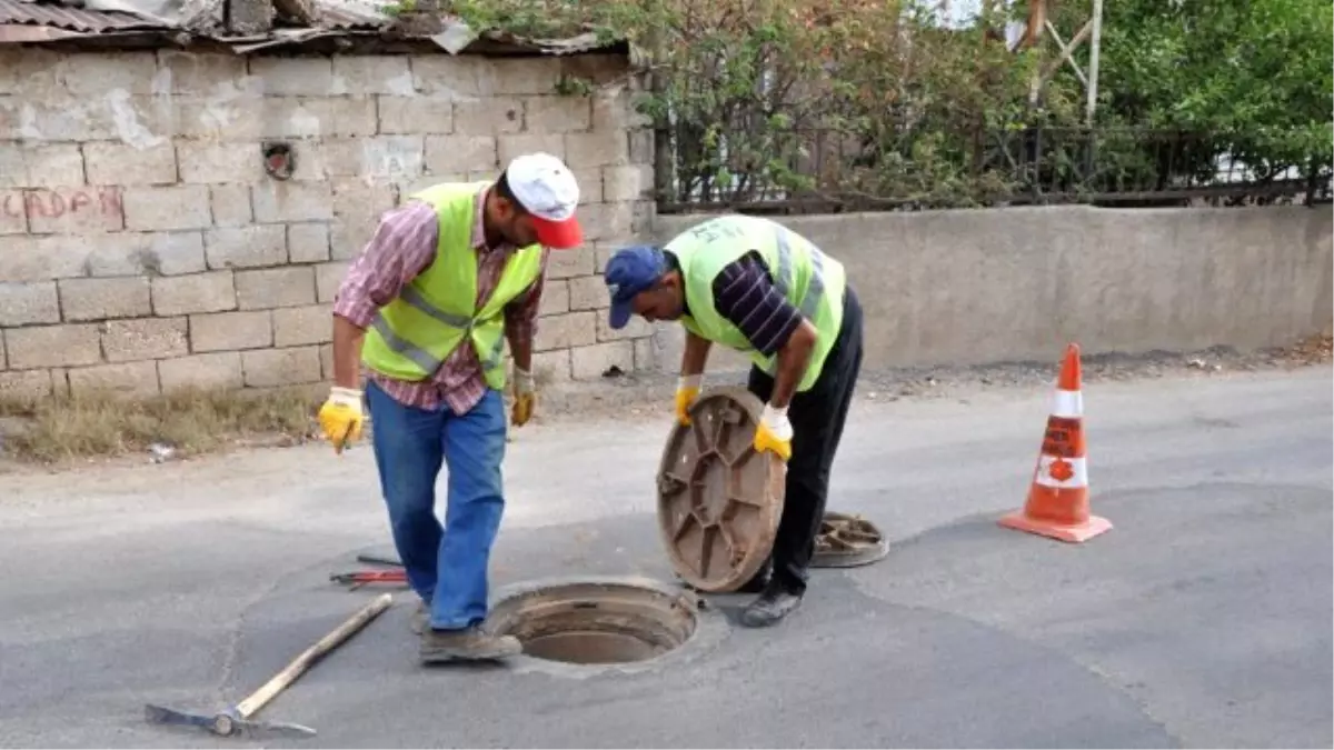 Tıkalı Olan Yağmursuyu ve Kanalizasyon Hattı Kalmayacak