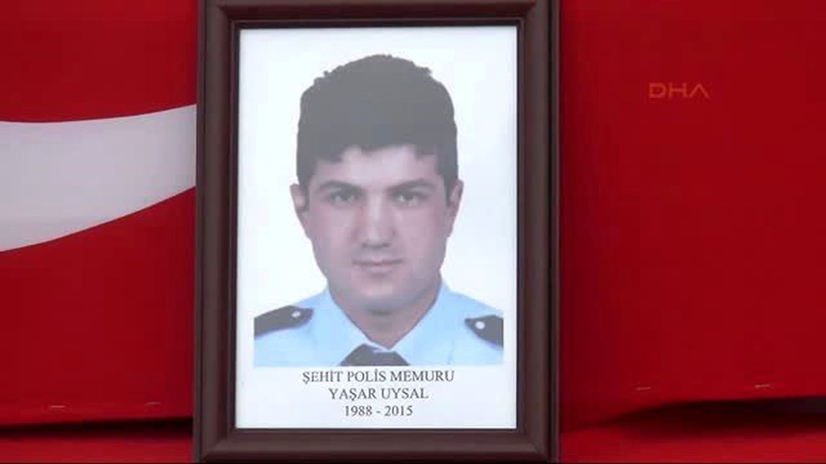 Van Şehit Polis Memleketine Uğurlandı