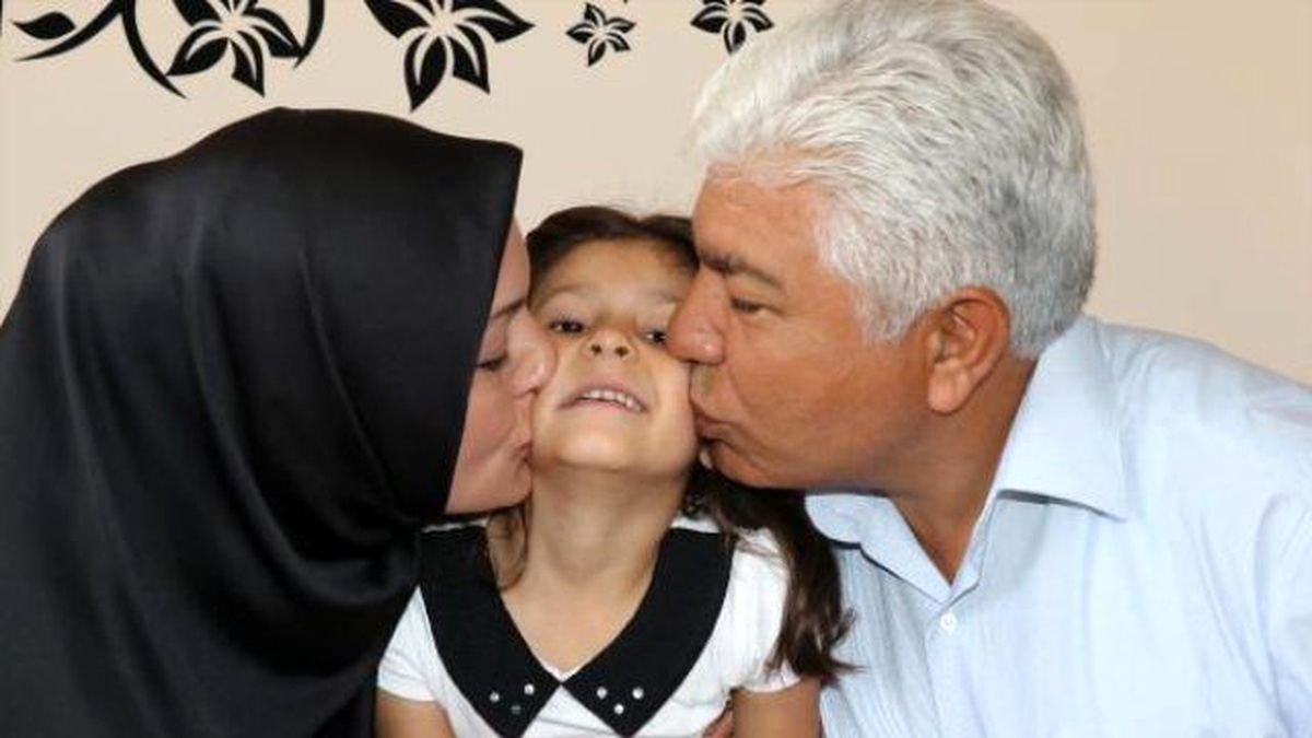 5 Yaşındaki Nazan\'a Aile Sevgisini Yaşattılar