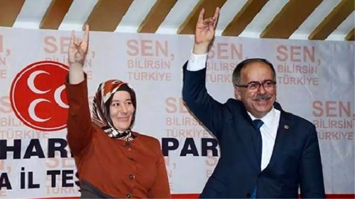 AK Parti Eski Kadın Kolları Başkanı MHP\'ye Geçti