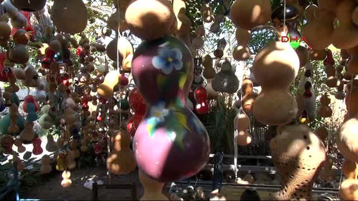 Alanya Asırlık Su Kabağı İşlemeciliği Turistlerden İlgi Görüyor