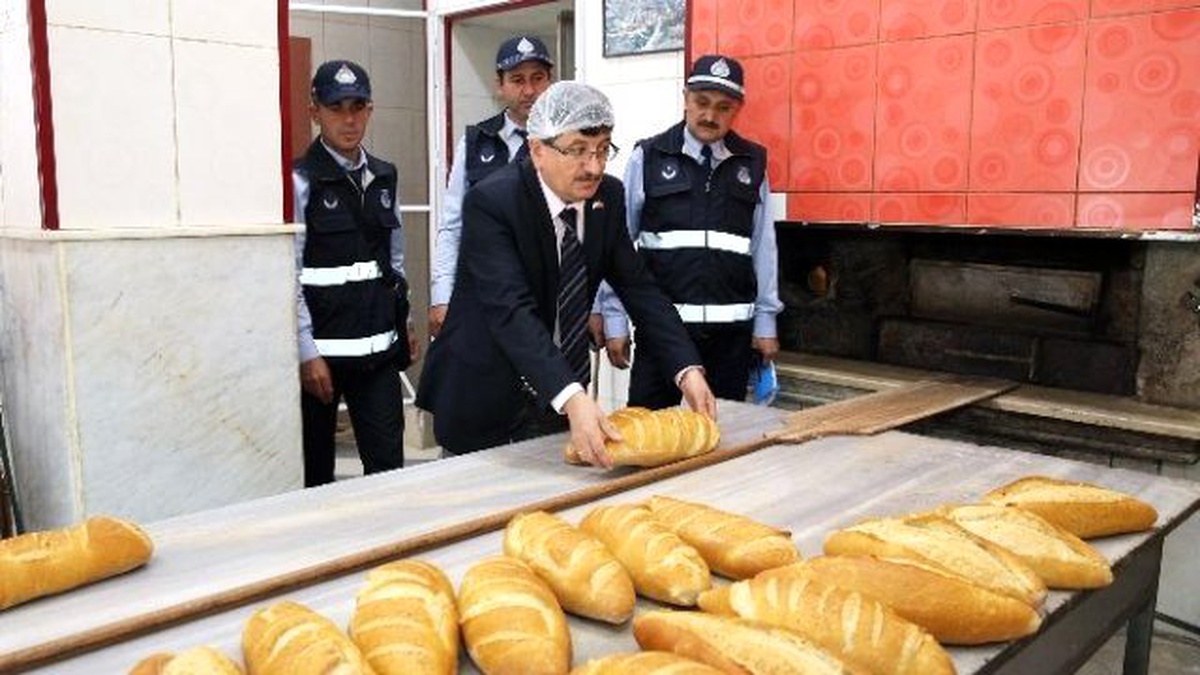 Büyükşehir Zabıtasından Fırınlara Sıkı Denetim