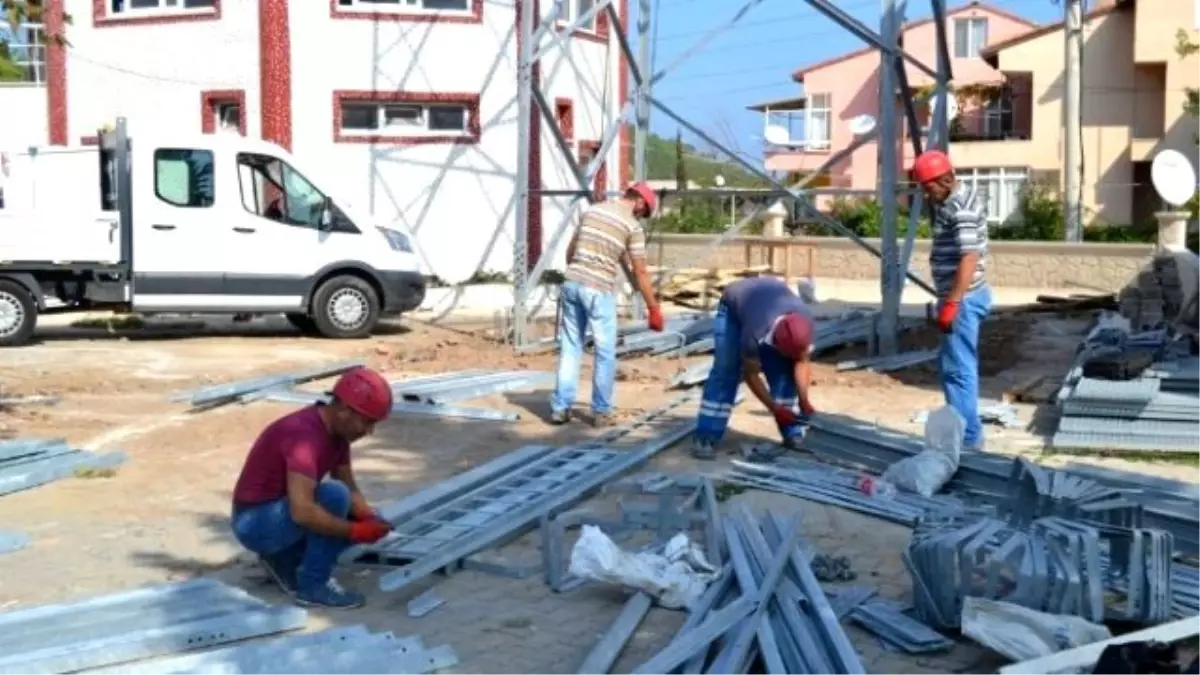 Cemaatten Cami Avlusundaki Baz İstasyonuna Tepki