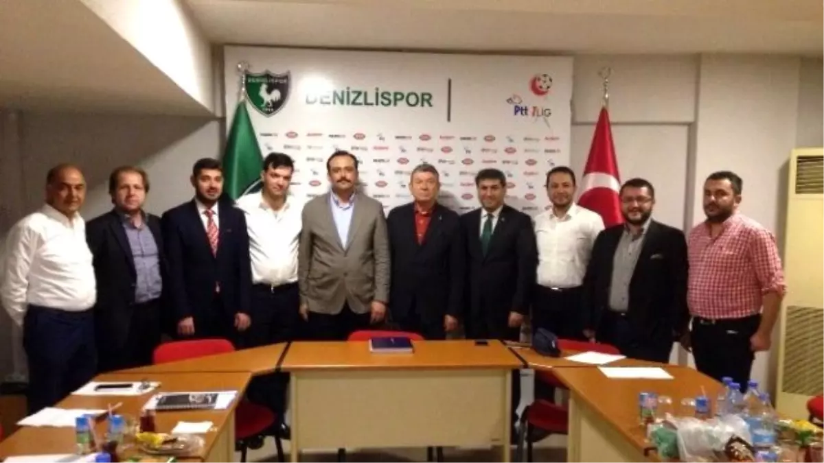 Denizlispor\'da Yönetimden Altıparmak\'a Tam Destek