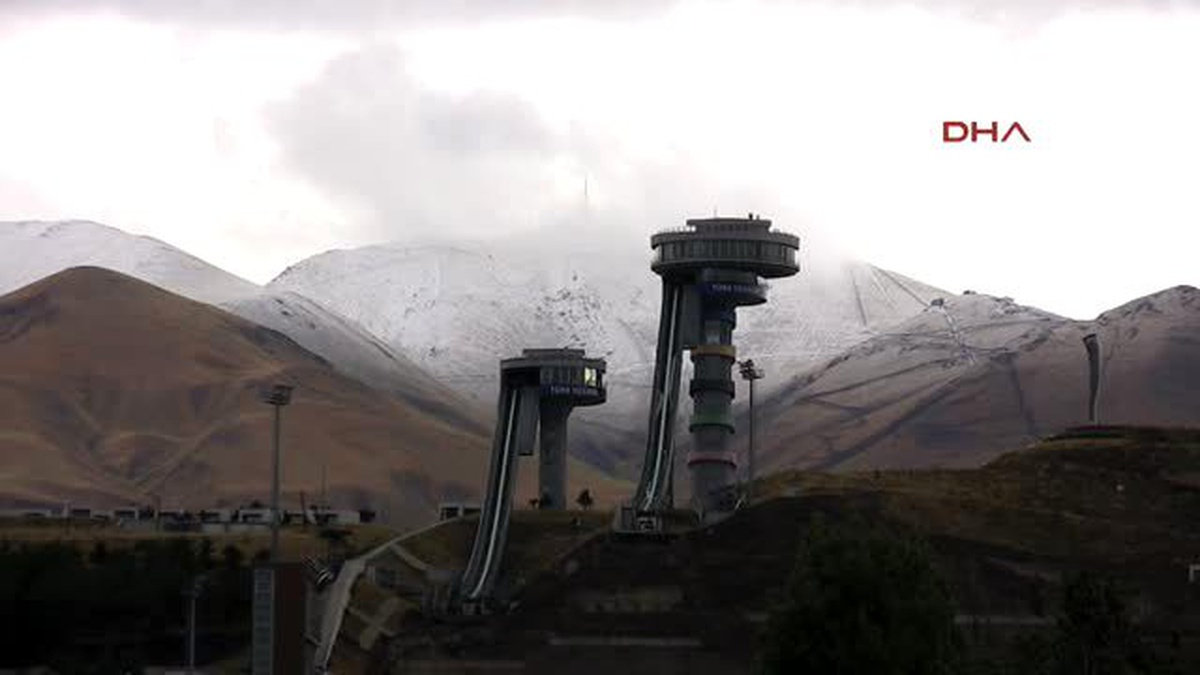 Erzurum - Palandöken\'e Mevsimin İlk Karı Düştü