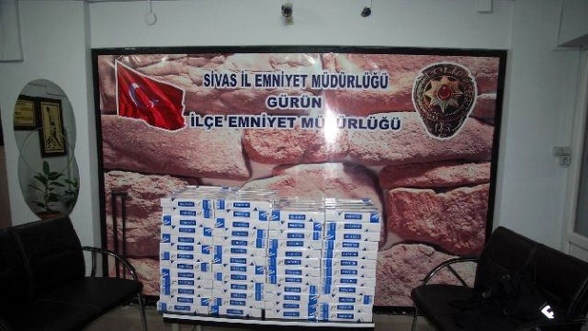 Gürün\'de 3 Bin Paket Kaçak Sigara Yakalandı