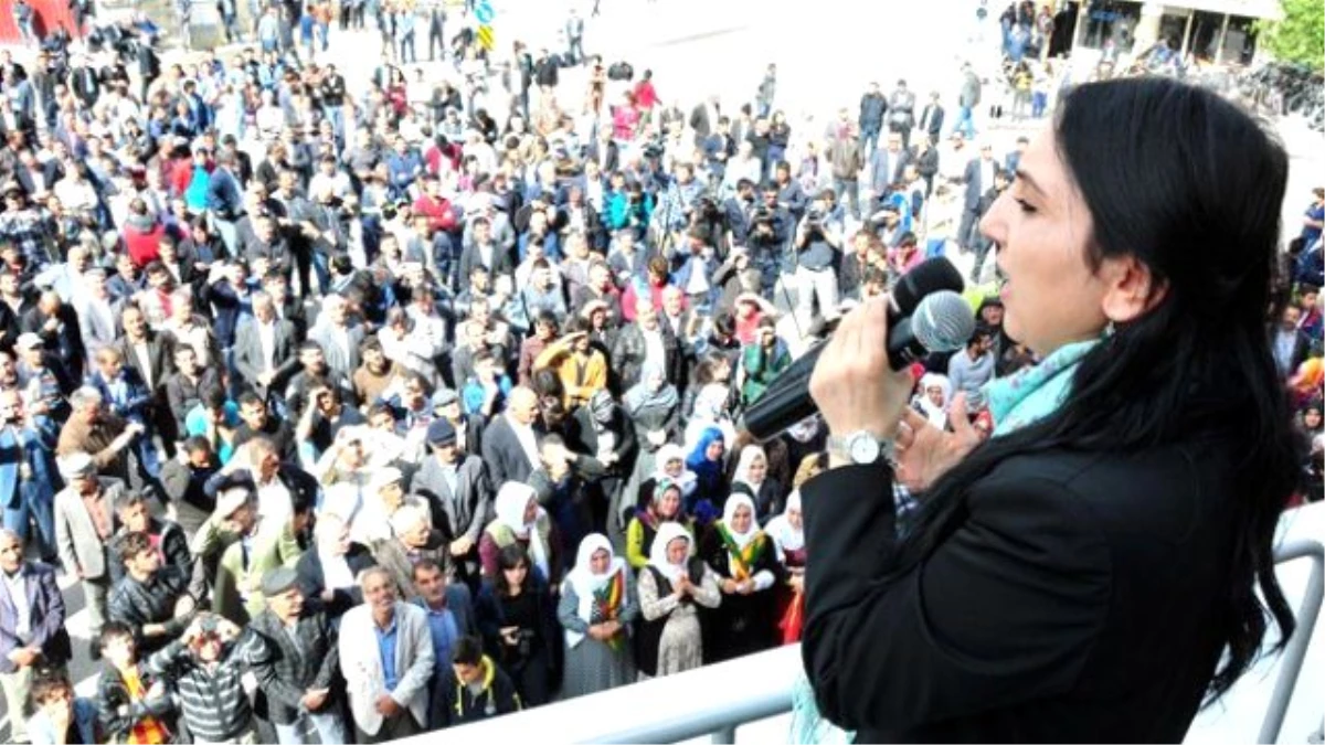 HDP\'nin Van Mitingine Vatandaşlar İlgi Göstermedi