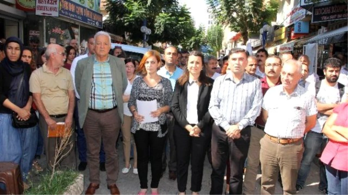 Mersin\'de Hdp 4. Sıra Adayının Gözaltına Alınması Protesto Edildi