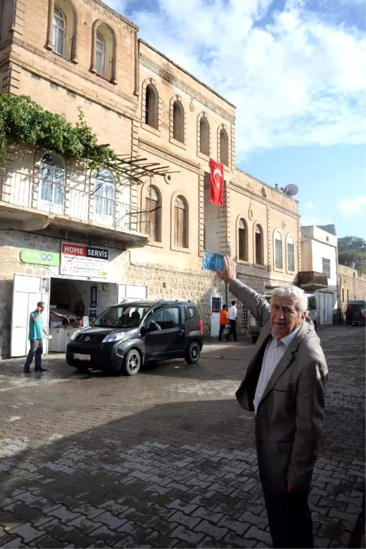 Prof. Dr. Aziz Sancar\'ın Nobel Alması, Savur\'daki Yakınlarını Gururlandırdı