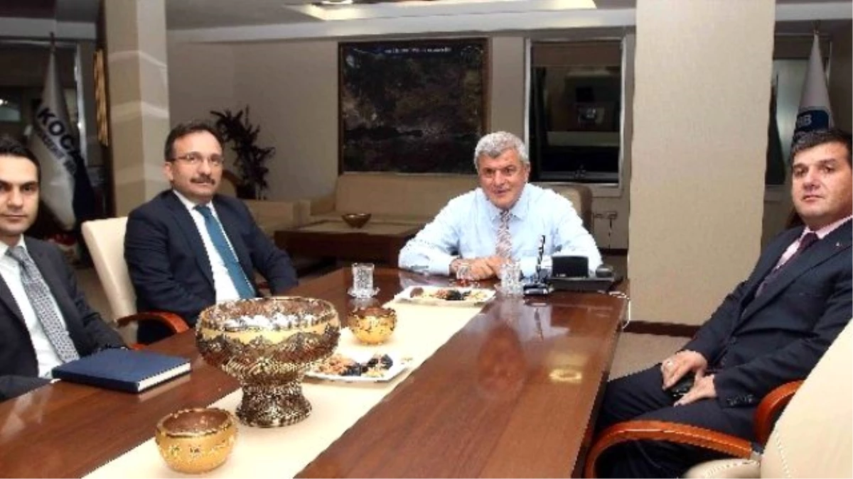 Tarım Kredi Kooperatifi Müdüründen, Başkan Karaosmanoğlu\'na Ziyaret Etti