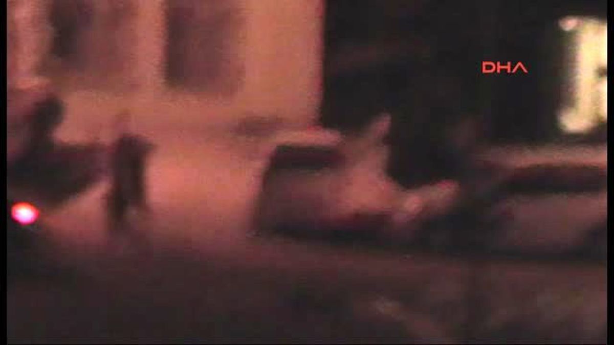 Uşak'ta Kadına Siddet Girişimi Kameraya Yansıdı