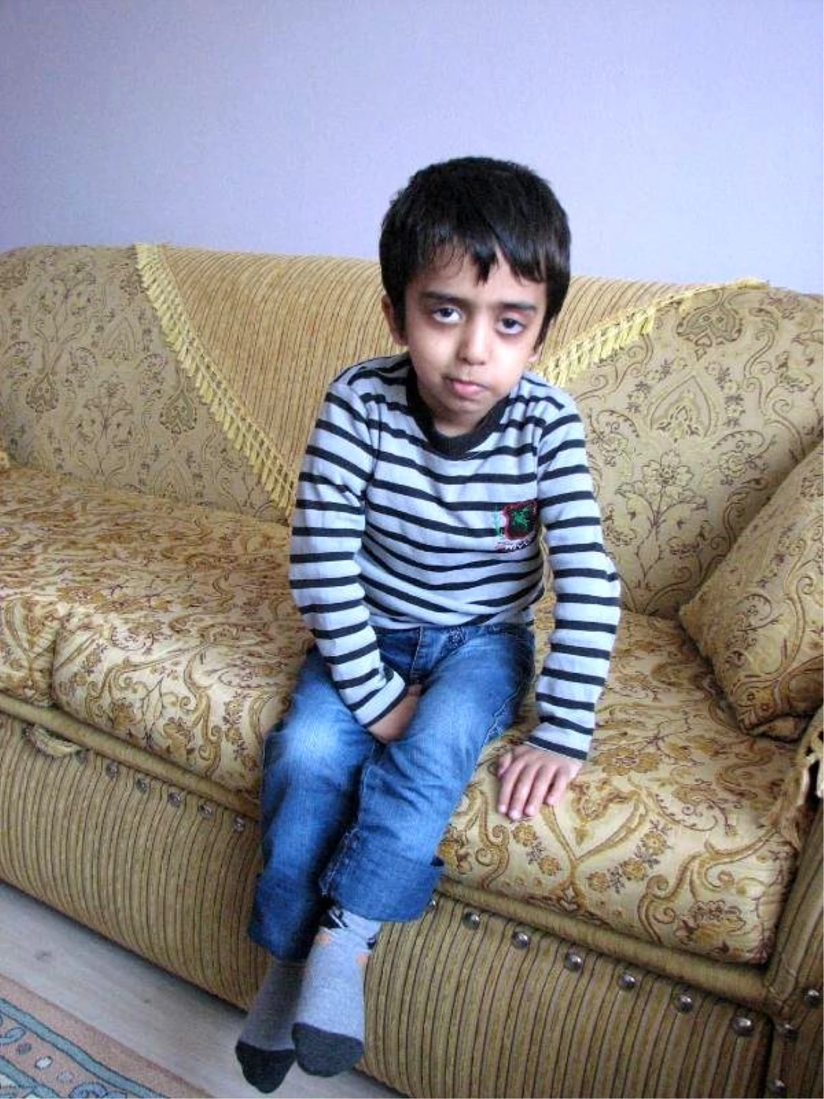 6 Yaşındaki Abdullah\'ın Beyin Tümörüyle Savaşı