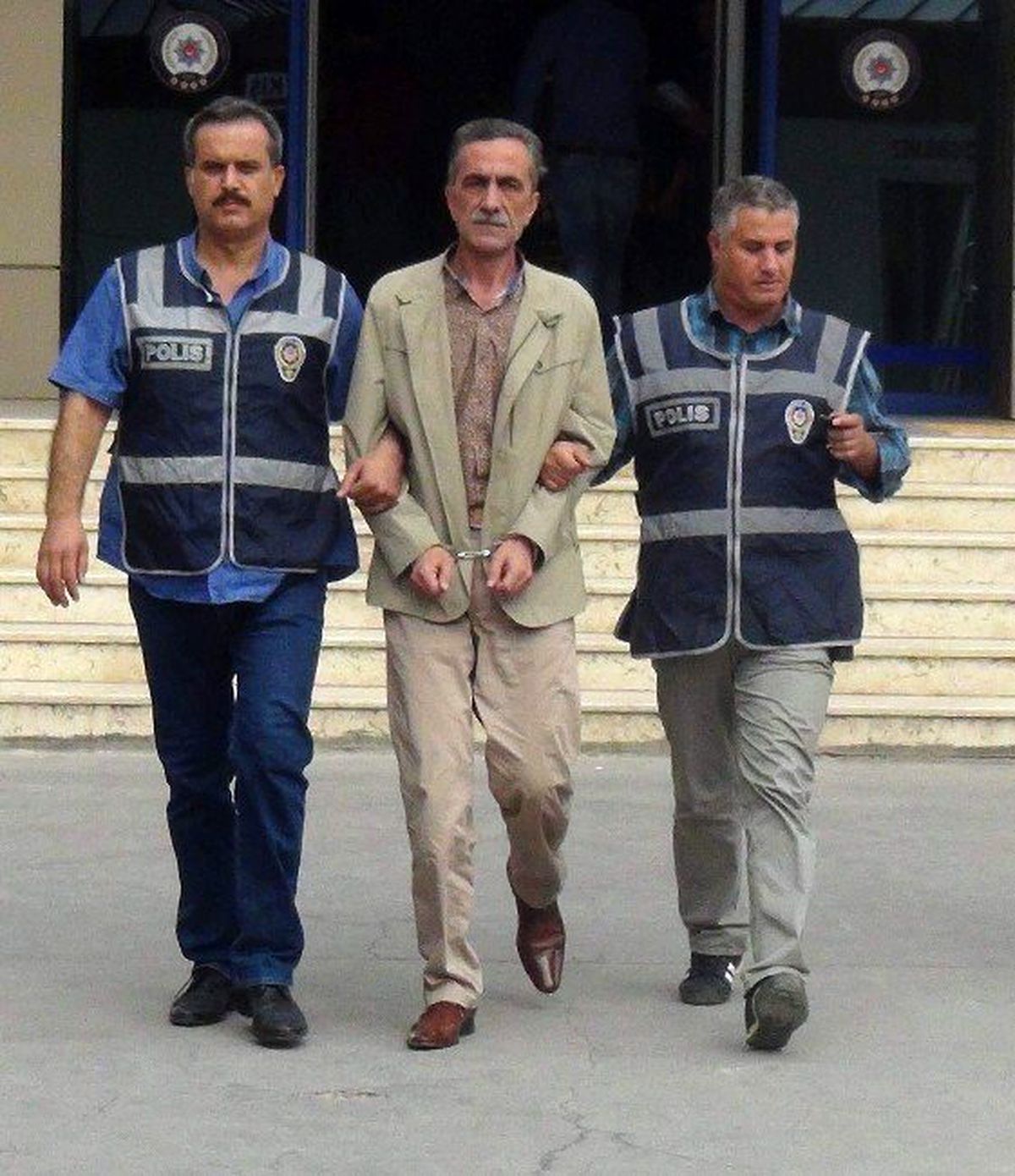 Abla Katili Teslim Oldu