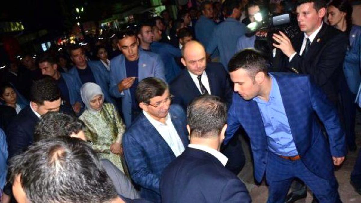 Başbakan: Kaçaklarla Dava Adamlarını Ayıracak Mısınız? (2)