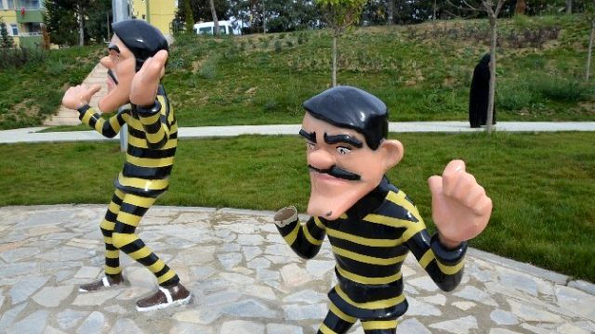 Bozüyük\'te Parklara Saldırılar Sürüyor